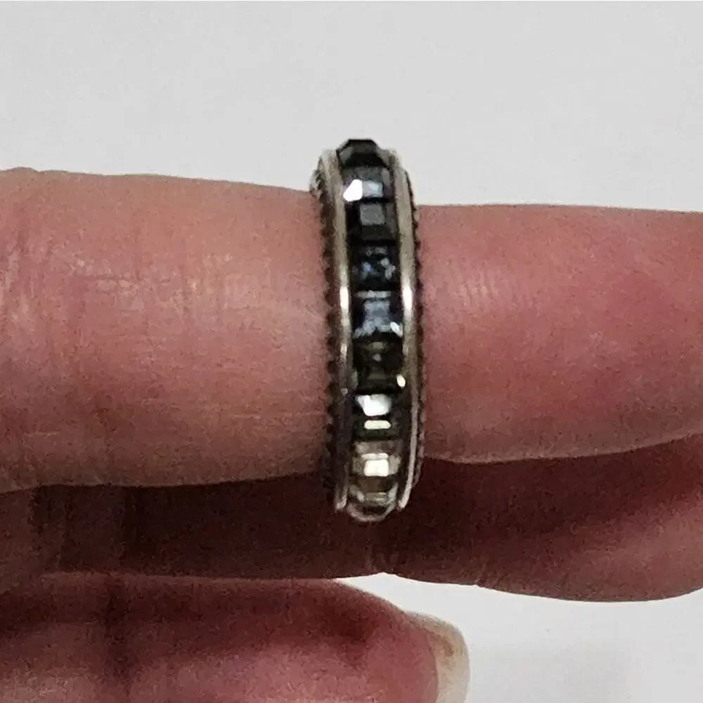 Brighton black Spectrum crystal‎ ring size 7